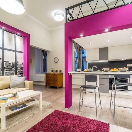 Cozy Downtown Studio Apartment บูดาเปสต์ ภายนอก รูปภาพ